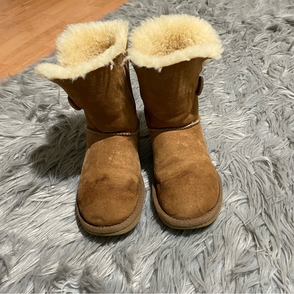 UGG Boot Bailey Button II in chestnut suede - Picture 7 of 7